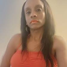 Carmella Carlson's Instagram, Twitter & Facebook