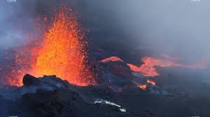 Le piton de la fournaise, le volcan de la réunion, est entré en éruption dimanche 11 août pour la quatrième fois de l'année, a indiqué la préfecture à l'afp. C Est Deja Fini Des Images Sensationnelles De L Eruption Filmees Par Un Drone Imaz Press Reunion L Actualite De La Reunion En Photos