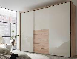 Every day, felix schrank and thousands of other voices read, write, and share important stories on medium. Staud Media Multi Kleiderschrank Mit Tv Fach Glas Viele Farben Mobelmeile24