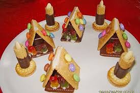 Hexenhaus Aus Butterkeksen Von Summerjune Chefkoch Butterkekse Backen Weihnachten Kinder Weihnachten Sussigkeiten Geschenke
