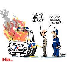 Et tu n'as pas fini de t'amuser dans ces jeux de conduite ! Une Voiture De Police Incendiee A Paris Dessin De Deligne Urtikan Net