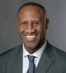 Dell Robinson named to lead OHIO's AECOM Center for Sports Administration