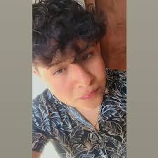 Nombre : Keyla Alessandra Edad: 19 Estatura : 1.60cm Cumpleaños : 11 de  septiembre Signo : Virgo género musical fav:Rock 80' 90' Comida fav:  Tipakay Bebida : café, jugo de maracuyá Color