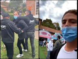 La diseñadora maría alejandra silva, hija del artista julián silva, es la mujer que está detrás del proyecto que, a lo largo de su historia, ha logrado que sus exponentes vendan más de 29 mil millones de pesos. Pwypokc1wfkzum