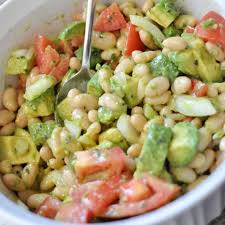Salade Cremeuse D Haricots Blancs Et D Avocat Roxanne Cuisine Recettes De Katherine Roxanne Veilleux Recipe White Bean Salad Recipes Bean Salad Recipes Bean Recipes