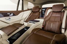 Mercedes Maybach Gls 600 L Etoile S Attaque A Bentley Et Rolls Royce
