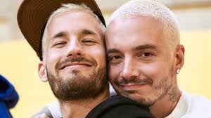 Ver las letras de mau y ricky y escuchar desconocidos (part. J Balvin Y Ricky Montaner Se Ponen Carinosos En Fotos Homosensual