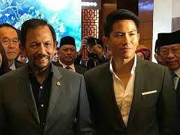 The sultan alone is reportedly worth $20 billion. Bruneiroyalfamily On Instagram Regrann From Muslimart Bn Alhamdulillah Greatly Honoured Humbled After Meeting Greeti Pangeran Suami Suami Masa Depan