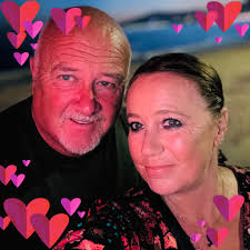 🎉 Meet our St Ives Stripeys! 🎉 Say a big hello to Head of the team  Heather and the terrific trio — Kioni, Dane, and Emma! 💛 This fantastic  foursome is bursting