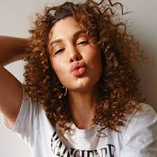 Water is just water, i would think that product would be the thing that could be drying if anything. What Is Co Wash How To Use A Cleansing Conditioner For Curly Hair