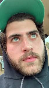 Joshua Sadri (@sardine_screamer)