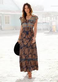 Maybe you would like to learn more about one of these? Buffalo Maxikleid Mit Floralem Druck V Ausschnitt Mit Kordel Und Quaste Online Kaufen Otto