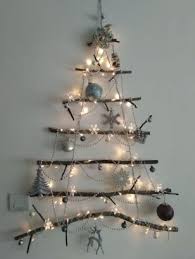 Noël rustique, noël bois, arbres de noël, déco de noël, faire soi meme. Diy Noel 2019 29 Idees Pour Changer Du Sapin Traditionnel