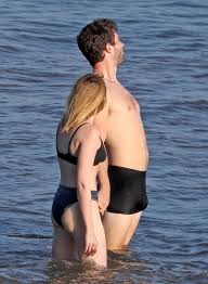 New Superman Actor David Corenswet Goes Viral For Big Beach Bulge -  TheSword.com