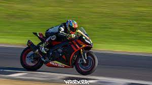 Rsv4 Rf In Action Aprilia Vehicles Motorcycle