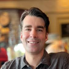 new coworker + an sunny “office” = great start to this adventure