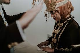 Mungkin, memang tak banyak orang yang tahu dengan potensi wisata yang ada d. Prewedding Adat Mandailing Jawa Ina Adryan Alexo Pictures Bridestory