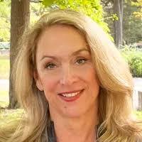 Susan Sweet's Instagram, Twitter & Facebook