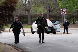Us police officials warned people to stay away from downtown austin. Police In Texas Hunting Former Deputy Sheriff After Triple Homicide Reuters