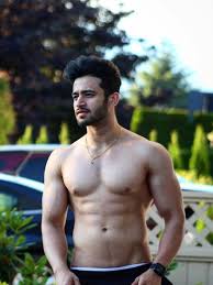 Indian Gay 🏳️‍🌈🔞 on X: Crushing after this HOT NRI guy.  t.coMpMdD1SLqx  X