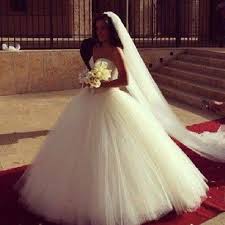 Ballroom Gown With A Long Veil Wedding Dresses Ball Gowns Wedding Ball Gown Wedding Dress