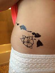 Henna Tattoo Of The Hawaiian Islands And A Hibiscus Flower Hawaii Tattoos Hawaiian Tattoos Hawaiian Flower Tattoos
