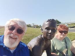 Fun family trip to Medina with mini golf and Castle Noel