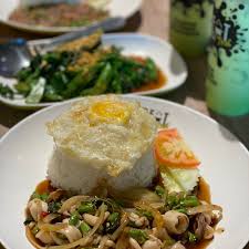 Search and share any place, find your location, ruler for distance measuring. Streat Thai Kuala Lumpur Kl