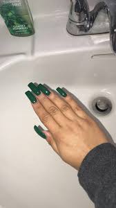 Floral acrylic nails are never out of style and this design will prove that! Dark Green Long Nails Acrylicnails2019 Dark Green Nails Green Acrylic Nails Green Nails