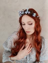 Corona rústica de ramita de primavera, diadema floral azul bosque,  enredadera de pelo de flor azul, tocado de rama, accesorios para el cabello  de primavera, corona de pepita azul marino