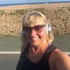 Vicky Vaughan (@BloomingWombs)