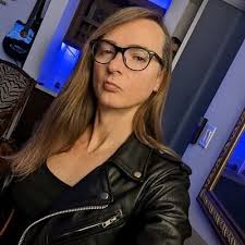 Reinventing Cybersecurity: Henry, Jasmine, Gianotto, Alison, Shane, Coleen,  Bannon, Tracy, Layton, Dr. Meg, Boland, Breanne, Marafino, Angela,  Maripuri, Latha, Sage, Carlota, Sun, Carla: 9798810971825: Amazon.com: Books