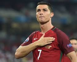 Uma portuga a morar no brasil. Cristiano Ronaldo Pays Medical Bills For 370 People Injured In Fire Proves He S A Champion Off The Field Too