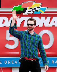My friends dont have to hear me complain anymore about guys not liking me. Throwback To Chris Evans At The Nascar Daytona 500 Sprint Cup Teamcevans Is Sharing Instagram Posts And You Can Chris Evans Chris Evans Captain America Evan