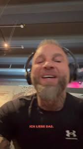 332 km in my old Lamborghini Evo Spyder 🏎️💨 On the road to Hamburg with  Reimski