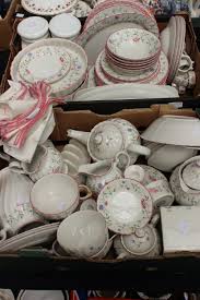 The service was excellent and they give you a full can of soda instead of just a dram. Johnson Brothers Summer Chintz Pattern Dinner Service Comprising Dinner Plates Dessert Plates