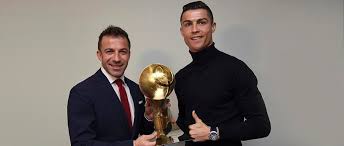 ليفاندوفيسكي يفوز بجائزة جلوب سوكر لأفضل لاعب في العالم 2020. ÙƒØ±ÙŠØ³ØªÙŠØ§Ù†Ùˆ Ø±ÙˆÙ†Ø§Ù„Ø¯Ùˆ Ø£ÙØ¶Ù„ Ù„Ø§Ø¹Ø¨ ÙÙŠ Ø§Ù„Ø¹Ø§Ù… ÙÙŠ Ø¬ÙˆØ§Ø¦Ø² Ø¬Ù„ÙˆØ¨ Ø³ÙˆÙƒØ± 2017 Ù†Ø§Ø¯ÙŠ Ø±ÙŠØ§Ù„ Ù…Ø¯Ø±ÙŠØ¯