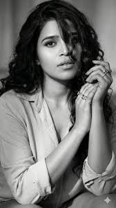 A year of many firsts, faith, love & beautiful chaos ♥️ This year gave me  more than I ever imagined 🤍 Grateful for it all🫶🏻 Still smiling, still  learning, still flowing ✨ Hello 2026 💫