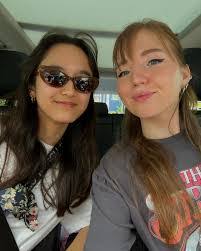 Anna Steiger's Instagram, Twitter & Facebook