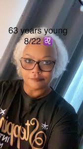 This lioness is 53 today🤟🎂🦁 08/05 Roooooooaaaaaaaaarrrrrrrrrrr🦁