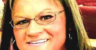 Connie Setzer's Instagram, Twitter & Facebook