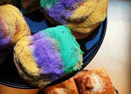 View our king cake retail partners to find out where you can pick up your delicious treat. Where To Buy An Authentic King Cake In Nashville Ashley Claire Real Estate Benchmark Realty
