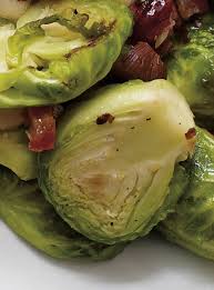 Choux De Bruxelles Au Bacon Et Aux Pacanes D Helene Laurendeau Ricardo Recipe Brussel Sprouts Brussels Sprouts Recipe Vegetable Recipes