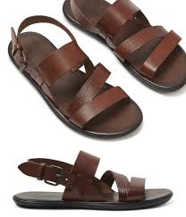 Sandales Homme Le Guide Des Tendances Printemps Ete 2020 La claquette est équipée d'une semelle d'usure antidérapante, ajustement et amorti optimaux. sandales homme le guide des tendances