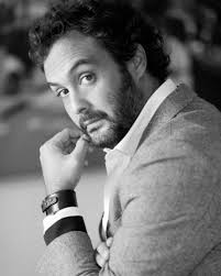 Alejandro Vega actúa en Tomares mañana 10 de diciembre