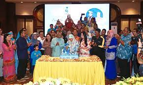 Tunku azizah said that at that moment, it just clicked. Ray Of Hope For Childless Couples The Star
