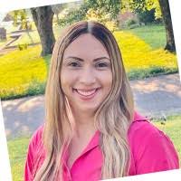 Simone Bitencourt Crowley