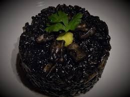 Di prezzemolo tritato, mezzo bicchiere di vino. Risotto Al Nero Di Seppia Youtube