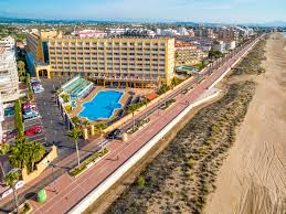 Situado en 1ª línea, frente la magnífica playa norte de peñíscola con su hermoso paseo marítimo de 7. Hotel Gran Hotel Peniscola Peniscola Ar Trivago Com