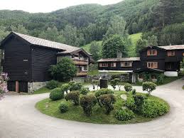 Er det en bedrift i ditt lokalområde du mener fortjener en ekstra. Elveseter Hotel Prices Reviews Norway Boverdalen Tripadvisor